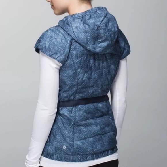 Lululemon Spring Fling puffy vest, size 8 - Picture 2 of 6